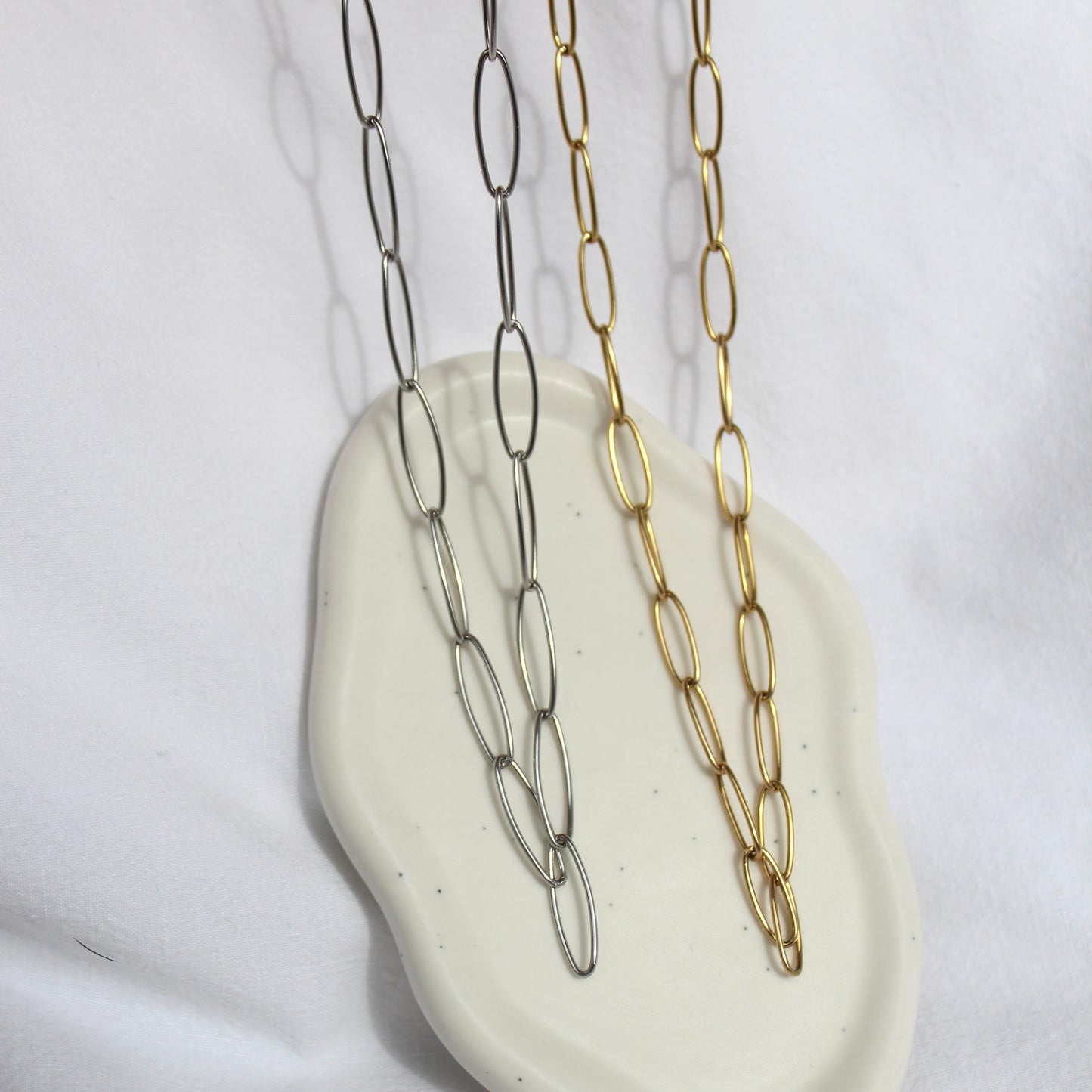 Cadena Charms