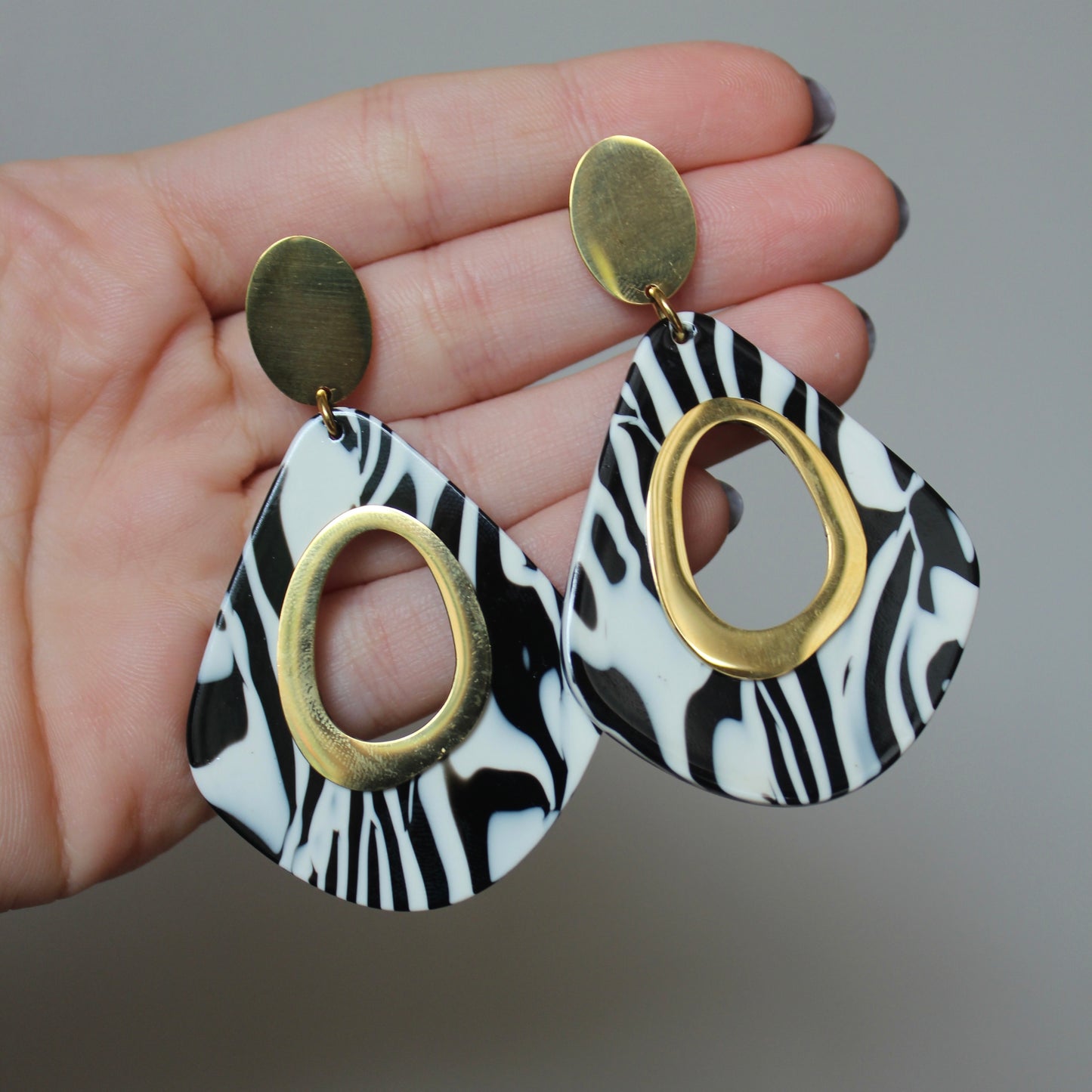Pendientes Cebra