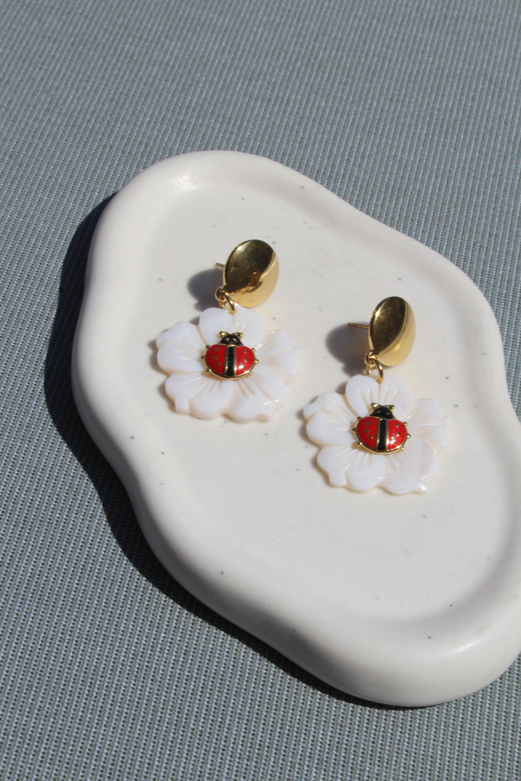 Pendientes Mariquita