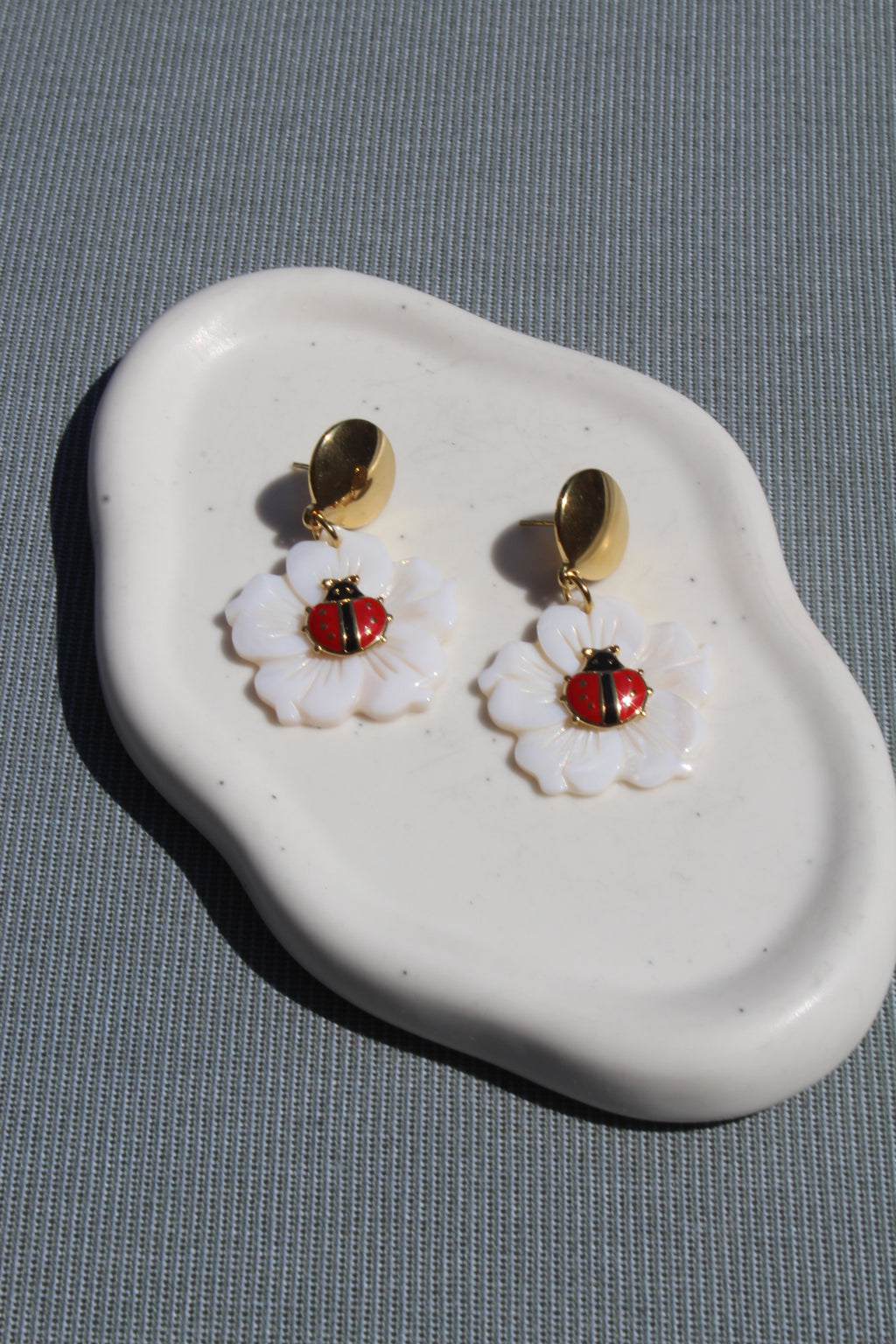 Pendientes Mariquita