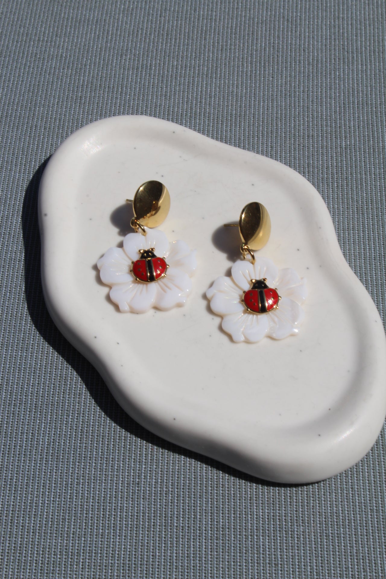 Pendientes Mariquita